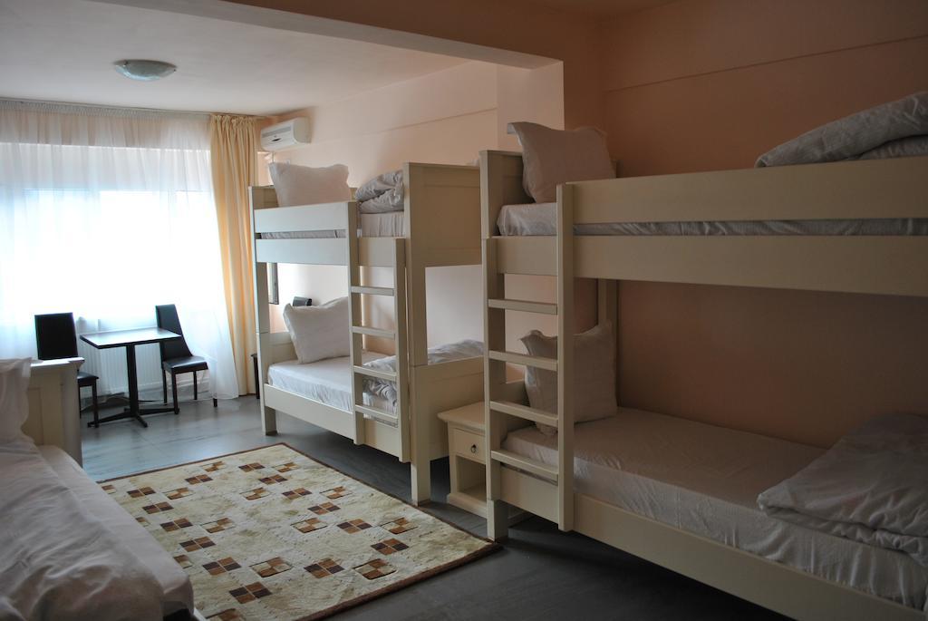 Vogue Hostel Βουκουρέστι Δωμάτιο φωτογραφία