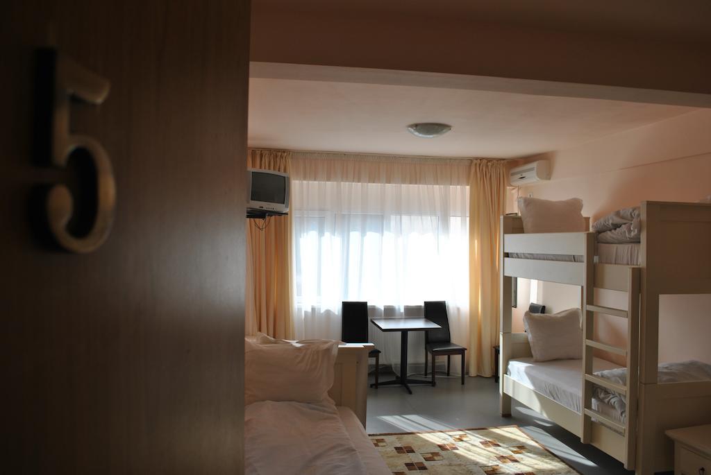 Vogue Hostel Βουκουρέστι Δωμάτιο φωτογραφία